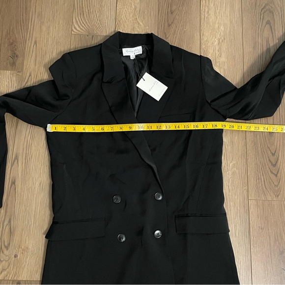 Amable by Mabel‎ Black Blazer NEW - Picture 7 of 10